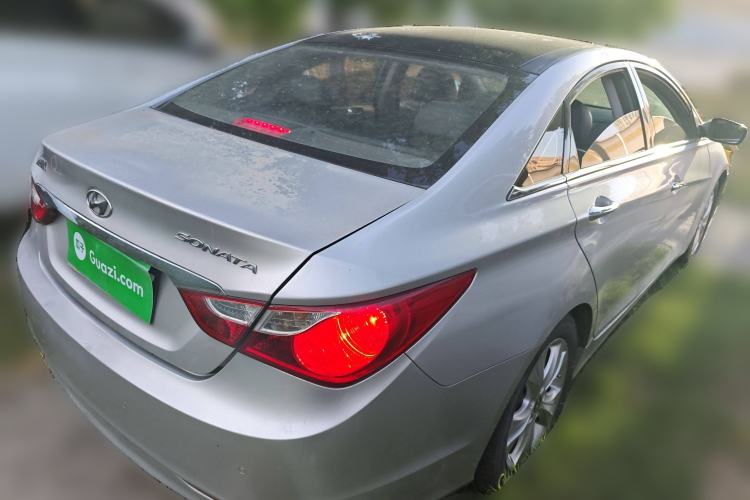Used Hyundai Sonata 2011 2.0L Automatic Luxury Edition
