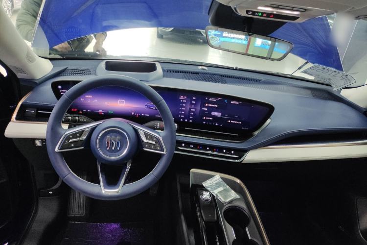 Used Buick E5 2023 Avia Four-Wheel Drive Version