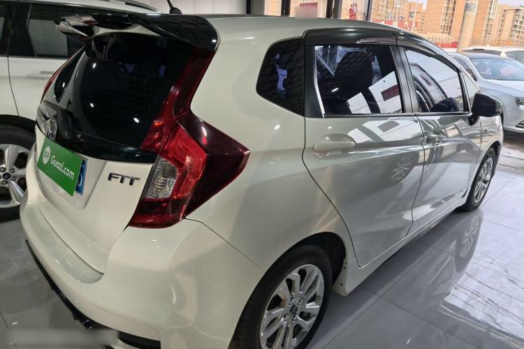 Used Honda Fit 2018 1.5L CVT Comfort Version Exterior 4