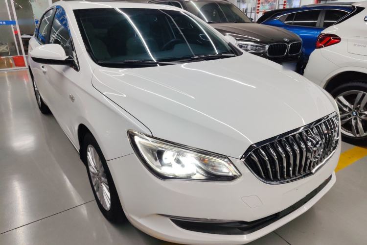 Used Buick GT 2017 15N Automatic Elite Version Front Right 45 Deg