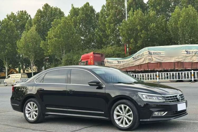 Used Volkswagen Passat 2017 330TSI DSG Luxury Edition
