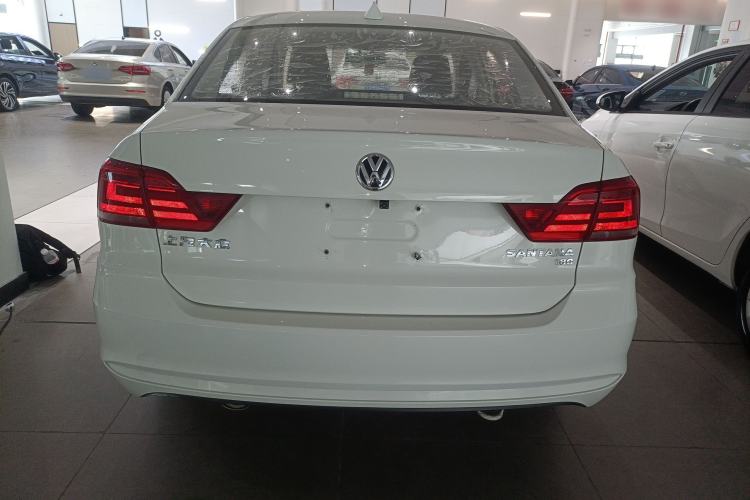 Used Volkswagen Santana 2016 1.6L Automatic Fashion Edition