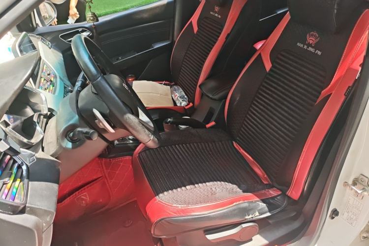 Used Baojun 310W 2018 1.5L Automatic Luxury Version China VI Emission Standard
