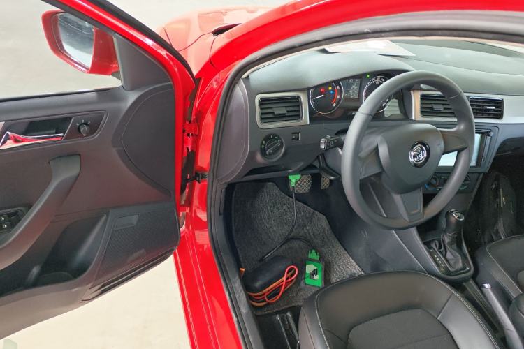 Used Skoda Rapid Spaceback 2016 1.6L Automatic Chuanxing Edition
