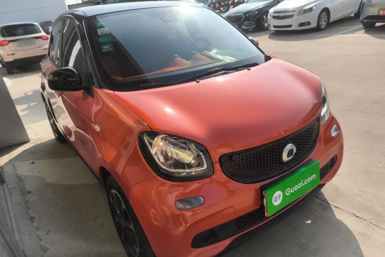 Used smart forfour 2016 1.0L 52 kW Passion Edition

