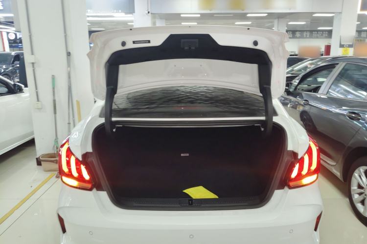 Used MG 5 2021 300TGI DCT Luxury Flagship Edition Trunk