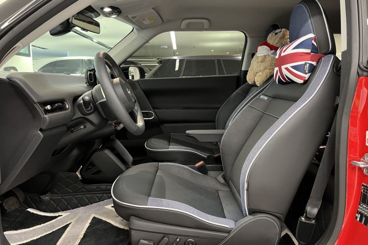 Used MINI Electric COOPER 2024 456km COOPER E Classic Edition Interior 11