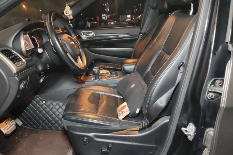 Used Jeep Grand Cherokee 2014 3.0L Comfort Navigation Edition
