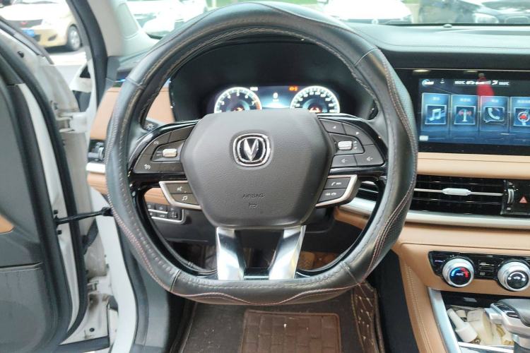 Used CHANGAN CS95 2021 2.0T Two-Wheel Drive Luxury Version
