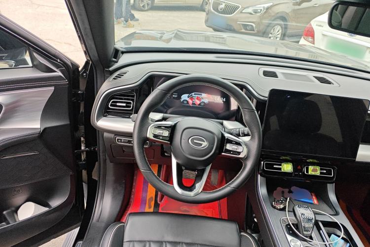 Used GAC Trumpchi GS8 2022 Linghang Series 2.0 TGDI Two-Wheel-Drive Luxury Smart Connectivity Version (7 Seats)
