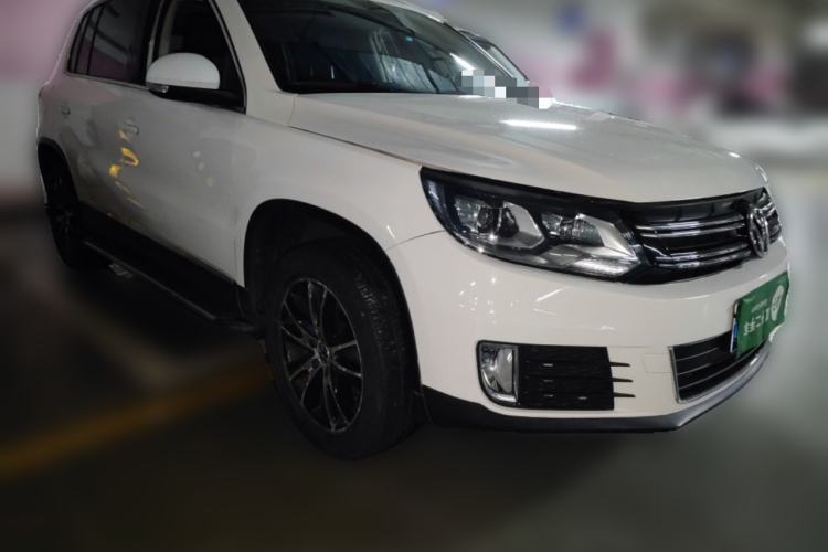 Used Volkswagen Tiguan 2013 1.8TSI Automatic Two-Wheel Drive Luxury Model Front Right 45 Deg