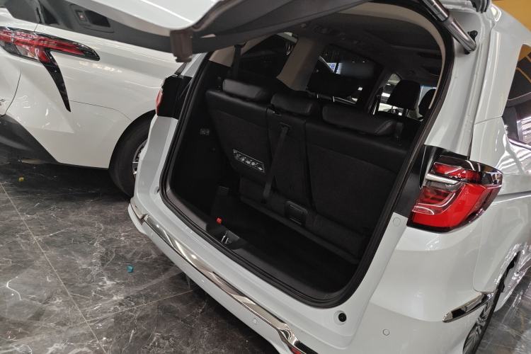 Used Honda Elysion 2024 2.0L eHEV Luxury Edition
