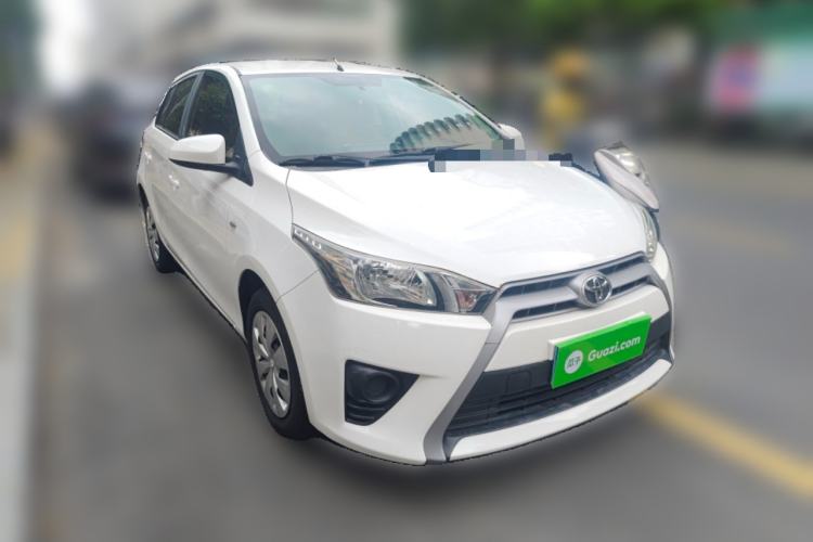 Used Toyota YARiS L Zhi Xuan 2015 1.5E Automatic Charm Edition Front Right 45 Deg