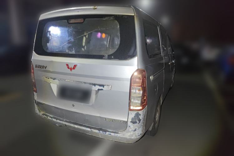 Used Wuling Rongguang V 2015 1.2L Base Version
