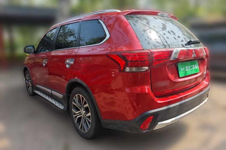 Used Mitsubishi Outlander 2016 2.4L 4x4 Elite Edition 5 Seats Rear Left 45 Deg