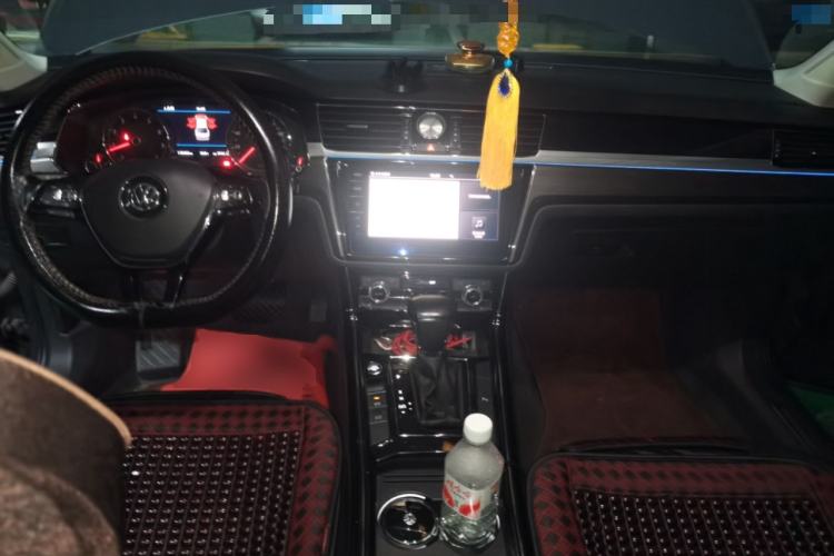 Used Volkswagen Phideon 2016 380TSI Two-Wheel-Drive Luxury Edition
