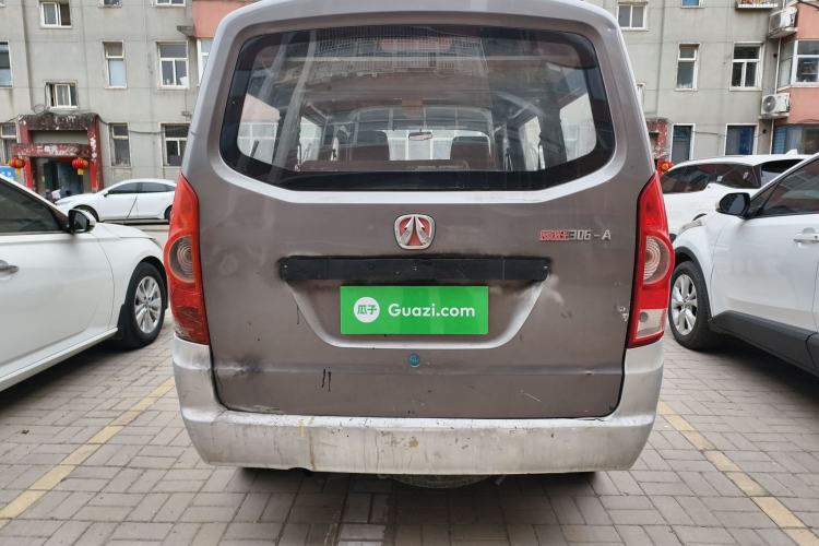 Used BAIC Weiwang 306 2014 1.2L Value Edition Van Basic Type 5 Seats A12 China IV Emission Standard
