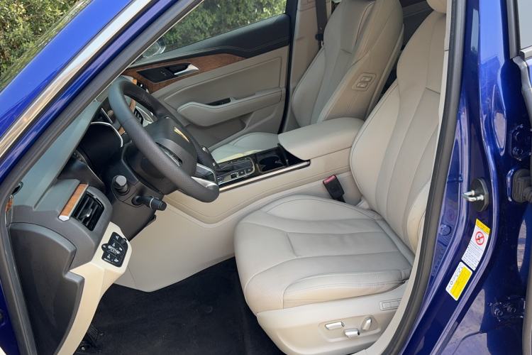 Used Hongqi H5 2019 30TD Smart Connect Dynamic Edition
