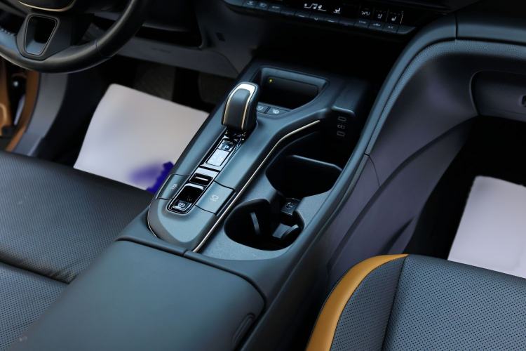 Used Toyota Crown 2023 2.4T SportCross HEV Four-Wheel Drive Ultimate Edition
