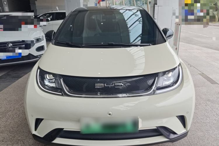 Used BYD Dolphin 2023 420 km Fashion Edition
