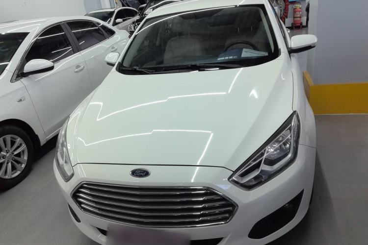 Used Ford Escort 2015 1.5L Automatic Comfort Edition Front