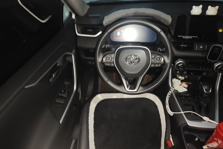 Used Toyota RAV4 2023 Dual-Engine 2.5L E-CVT Two-Wheel Drive Elite Plus Edition