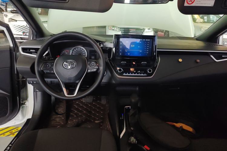 Used Toyota Levin 2021 185T CVT Luxury Edition Center Console