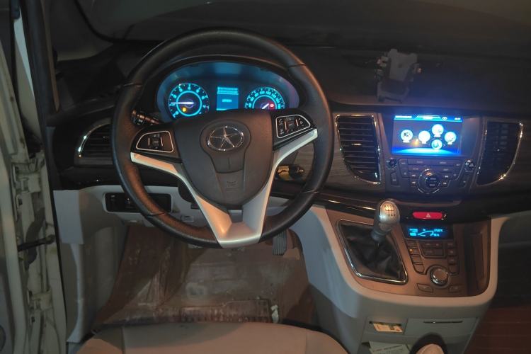 Used JAC Refine M5 2013 2.0T Gasoline Manual Business Edition
