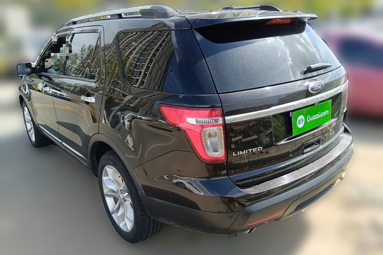 Used Ford Explorer 2013 3.5L Deluxe Model
