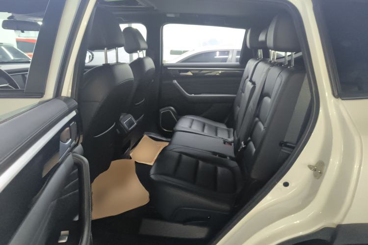 Used Dongfeng Fengon ix7 2020 2.0 TGDI Automatic Two-Wheel Drive Urban Luxury Edition
