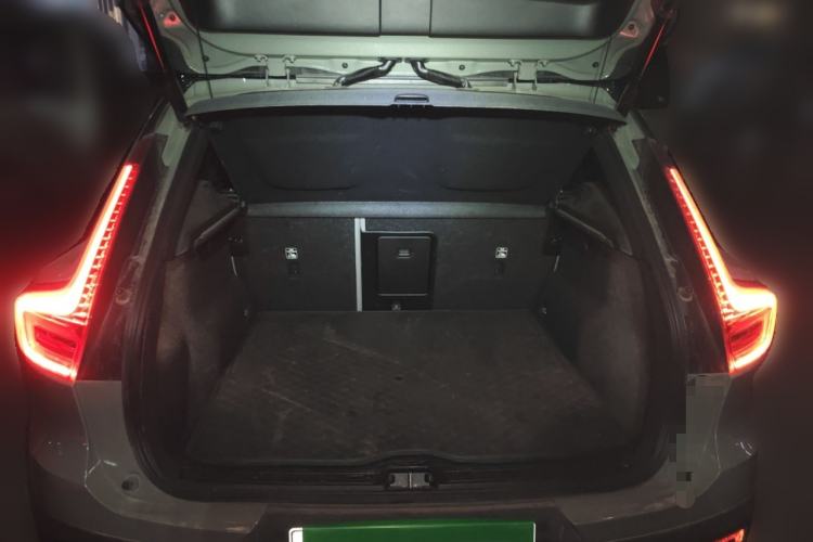 Used Volvo XC40 New Energy 2023 Four-Wheel-Drive High-Performance Version