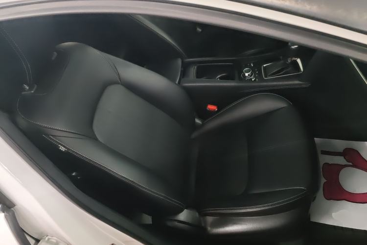 Used Mazda CX-4 2020 2.0L Automatic Two-Wheel Drive Blue Sky Dynamic Edition Right Front Seat