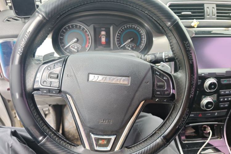 Used Haval H2 2018 Red-Label 1.5T Dual-Clutch Two-Wheel-Drive Elite Model