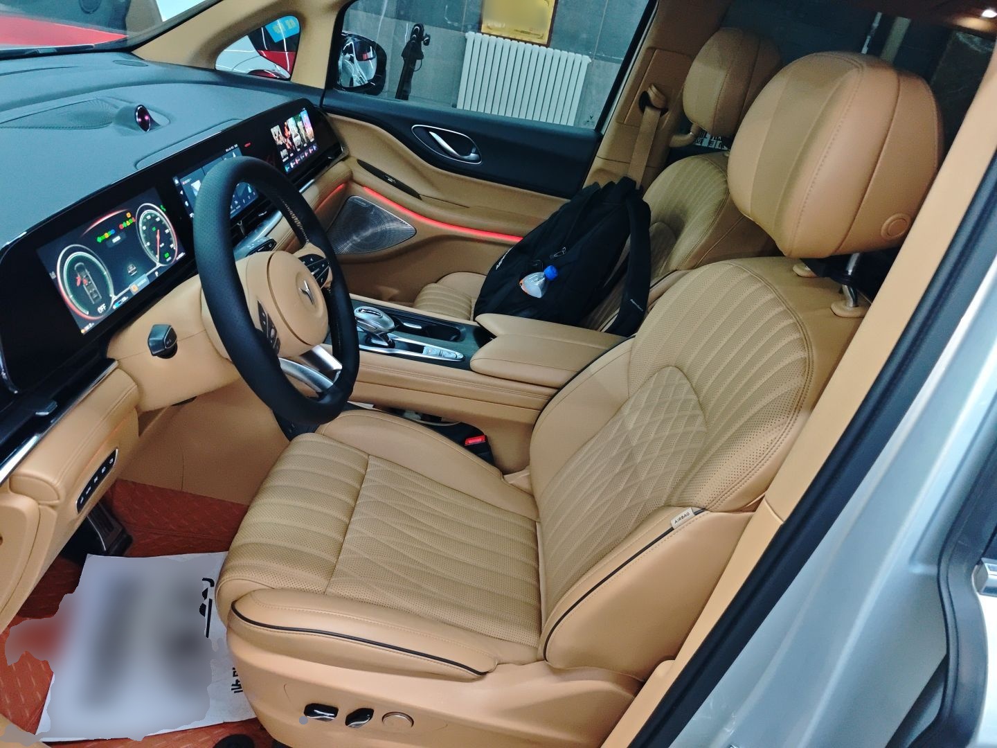 Переднее сиденье в автомобиле