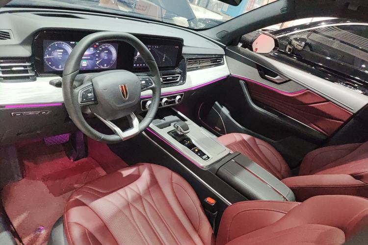 Used Hongqi HS5 2025 2.0T Two-Wheel-Drive Xuan Ying Edition Center Console