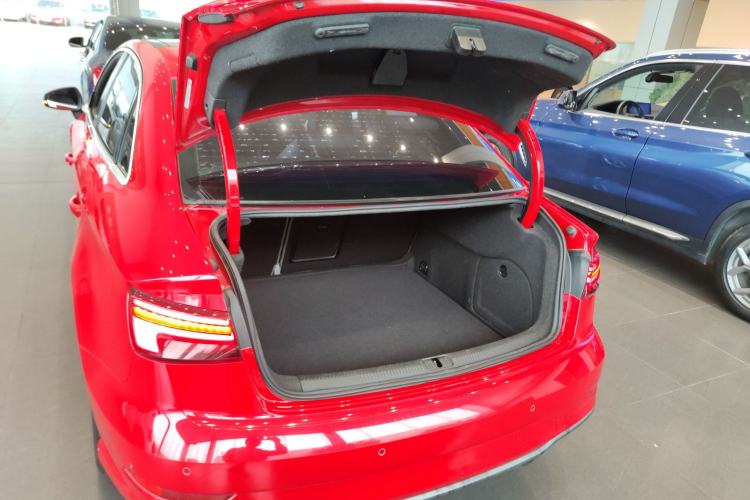 Used Audi A3 2018 30th Anniversary Edition Limousine 35 TFSI Fashion Model
