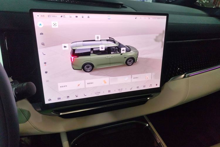 Used Zeekr 009 2024 Six-Seat Executive Version 4WD 108 kWh
