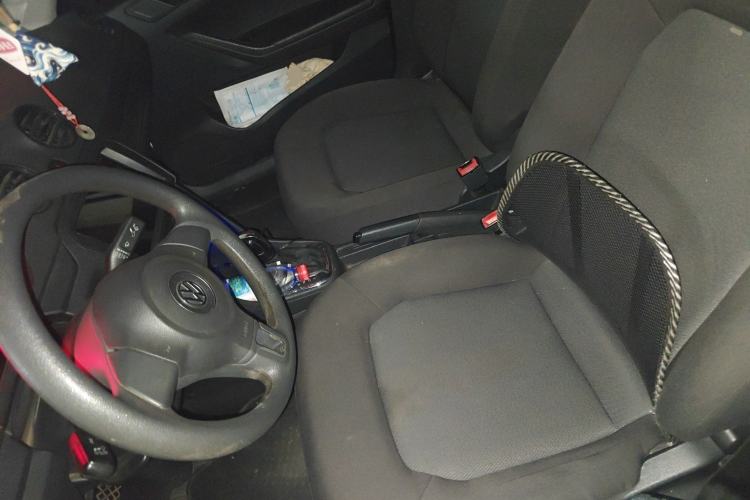 Used Volkswagen Jetta 2015 1.6L Automatic Fashion Model Left Front Seat