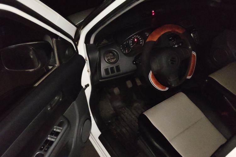 Used Suzuki Swift 2013 1.3L Manual Value Edition Driver Seat