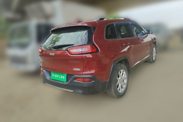 Used Jeep Cherokee 2017 2.0L Superior Edition