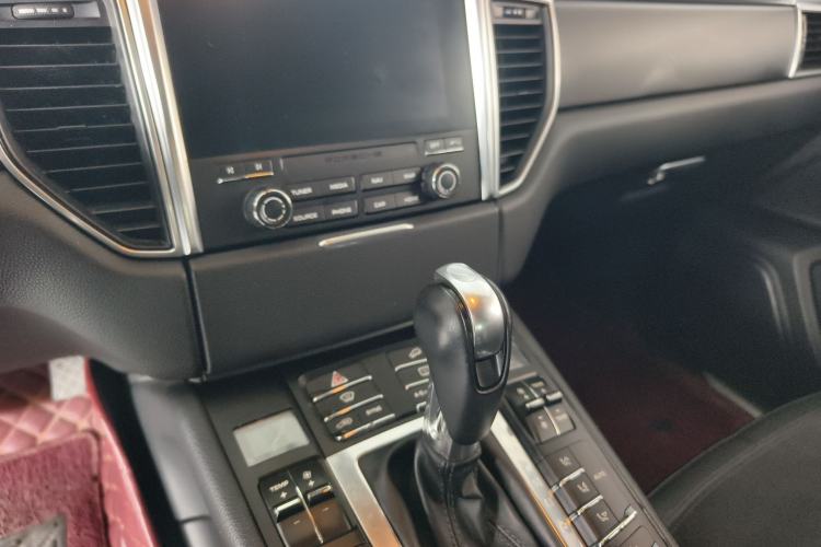 Used Porsche Macan 2017 Macan 2.0T
