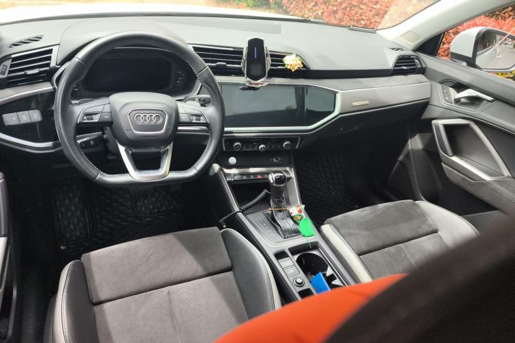 Used Audi Q3 2020 35 TFSI Fashion Dynamic Model
