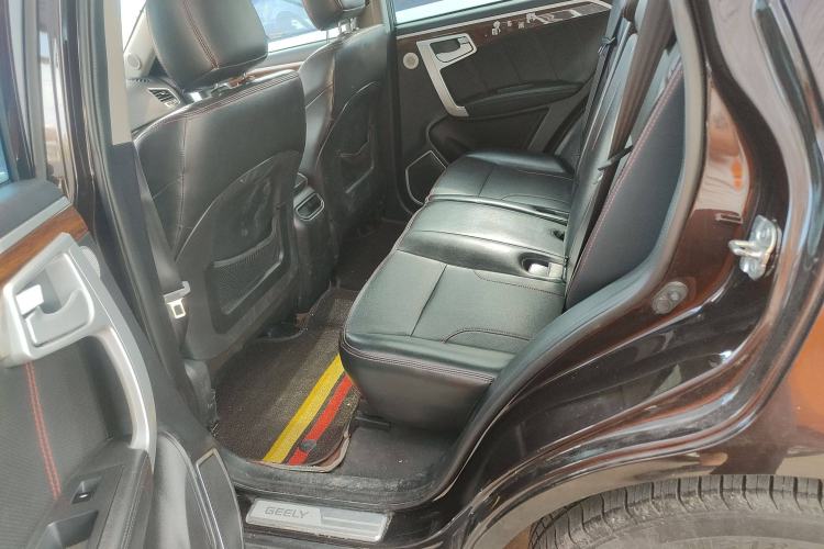 Used Geely Auto GX7 2015 Sports Edition 2.0L Automatic Luxury Upgrade Version China V Standard
