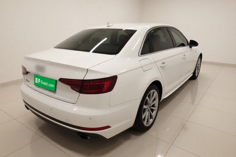 Used Audi A4L 2018 30th Anniversary Edition 45 TFSI quattro Individual Sport Edition

