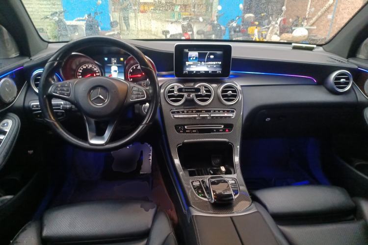 Used Mercedes-Benz GLC 2018 Facelift GLC 260 4MATIC Luxury Edition Center Console