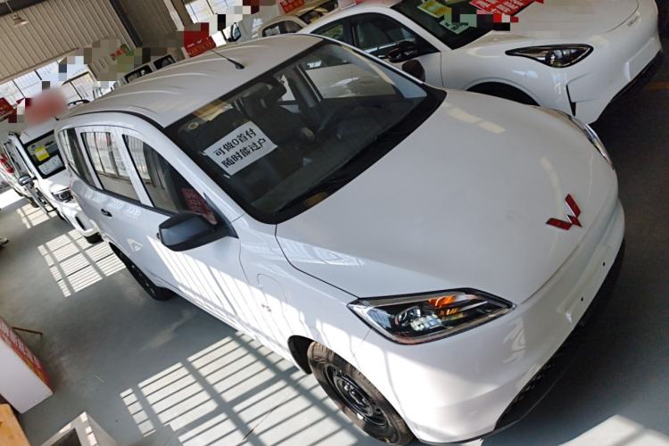 Used Wuling Hongguang New Energy 2024 All-Electric Model 300KM Standard Version