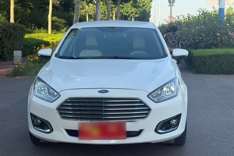 Used Ford Escort 2017 1.5L Manual Comfort Model Exterior 2