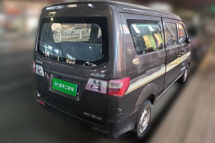 Used Jinbei Hiace X30 2013 1.3L Standard Version
