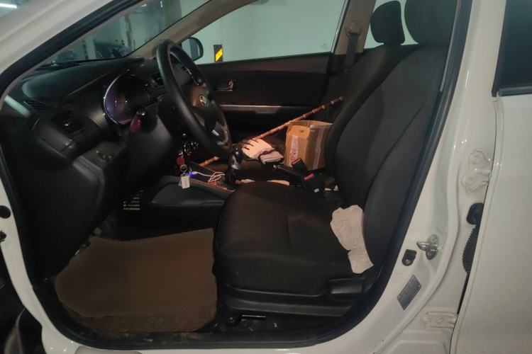 Used Kia K2 2012 Sedan 1.4L MT GLS Commemorative Edition Left Front Seat