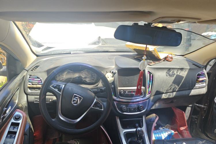 Used Baojun 560 2015 1.8L Manual Elite Edition
